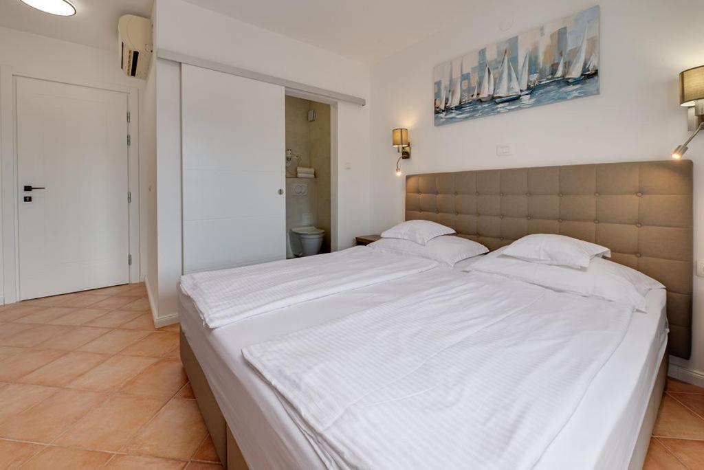 Bed & Breakfast Dosen II บัชกา ภายนอก รูปภาพ