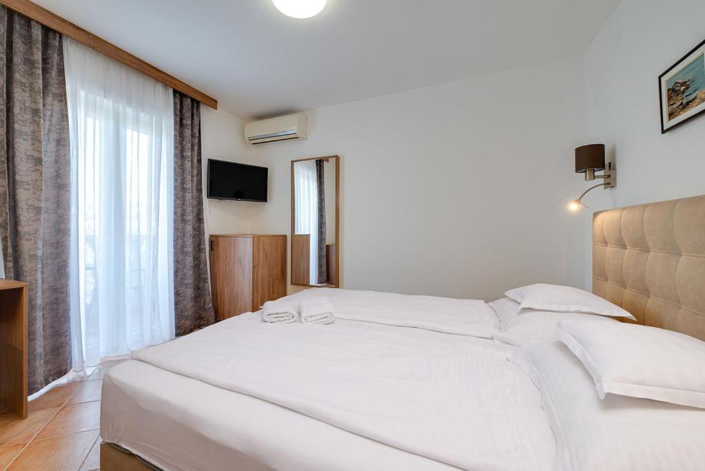 Bed & Breakfast Dosen II บัชกา ภายนอก รูปภาพ